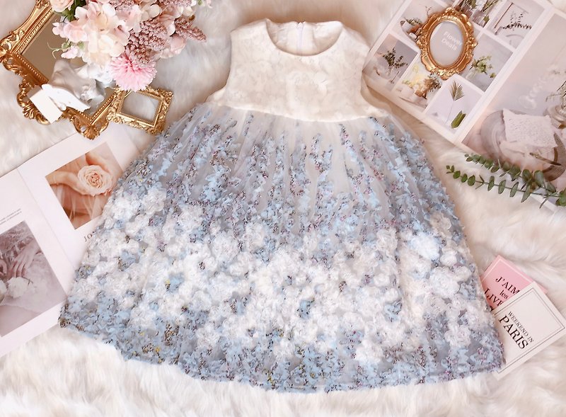 藍色粉蝶花小洋裝 - 童裝裙 - 其他人造纖維 