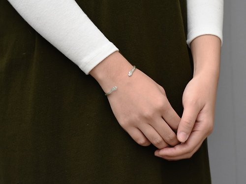 Cpercent 手工飾品 擁抱 | 純銀手環 開口式 刻字 手工銀飾 情人節禮物
