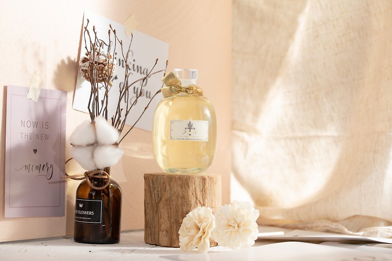 Reed Diffuser | Can't help falling in love with you 250ml - น้ำหอม - สารสกัดไม้ก๊อก สีทอง
