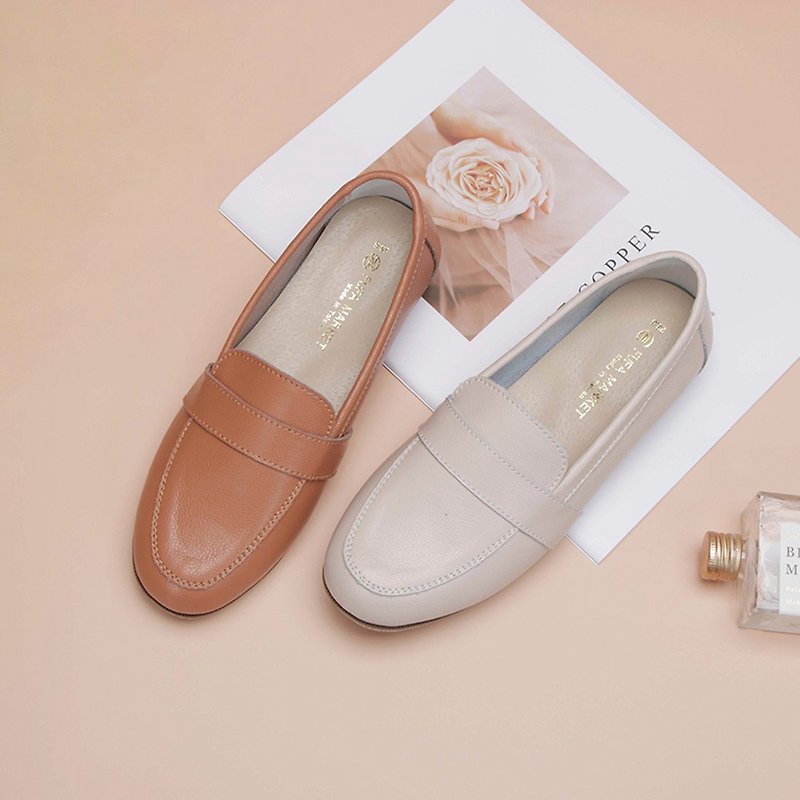 Leather beautiful flat loafers 1DR59 - รองเท้าอ็อกฟอร์ดผู้หญิง - หนังแท้ ขาว