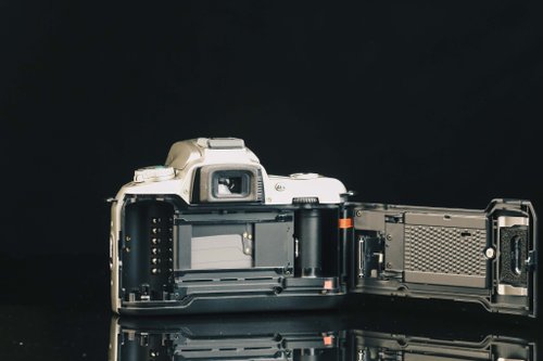 NIKON u2 28-80mm付き 500x0.jpg