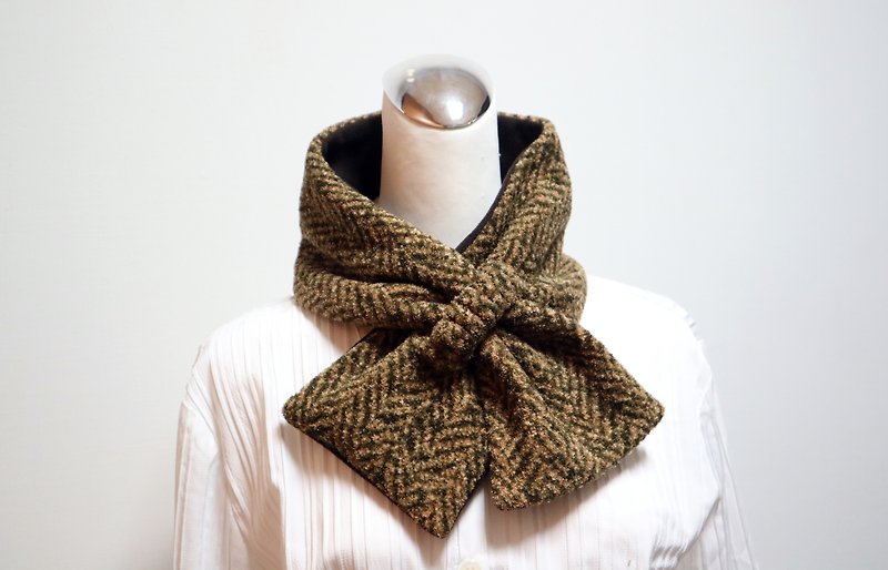 Adjustable short scarf. Scarf warm scarf double-sided two-color adults and children suitable for *SK - Knit Scarves & Wraps - Other Man-Made Fibers Multicolor