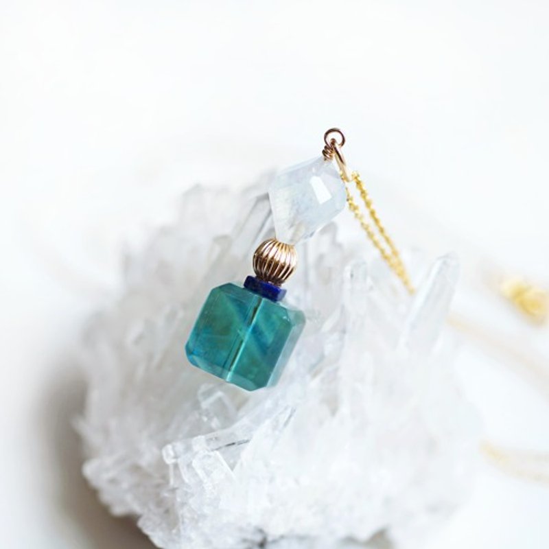 ブルーグリーンフローライトによる香水瓶風の50cmネックレス　Perfume bottle - 項鍊 - 寶石 綠色