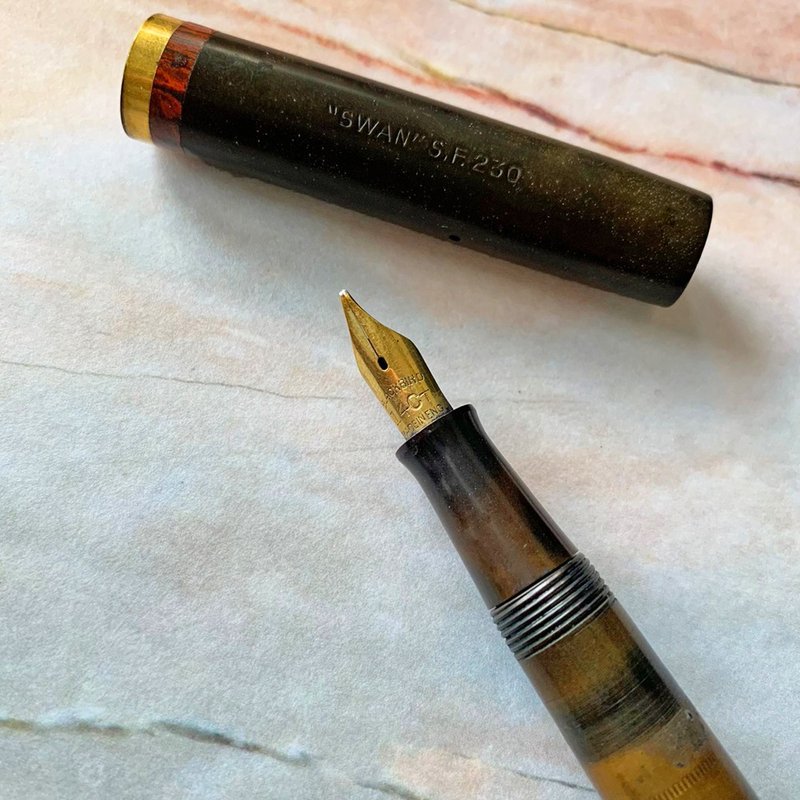 英國 PELIKAN Mabie Todd百利金古董經典鋼筆 / 古典 / 收藏 - 鋼筆 - 其他材質 咖啡色