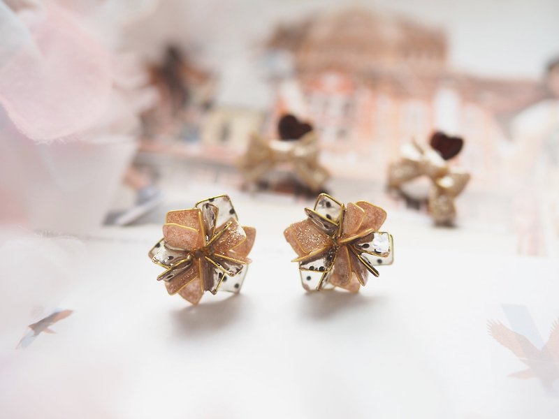 Retro gold combined stockings transparent black dot resin earrings - Earrings & Clip-ons - Resin Black