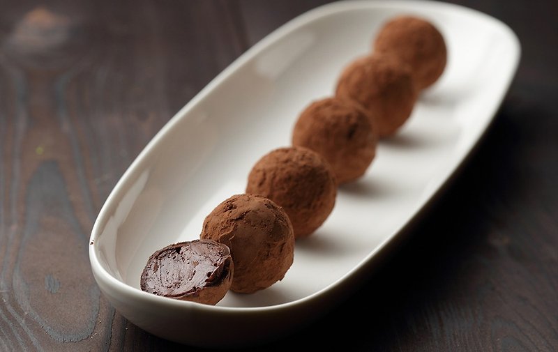 オリジナルトリュフチョコレート【ブラックチョコレート】 - チョコレート - 食材 