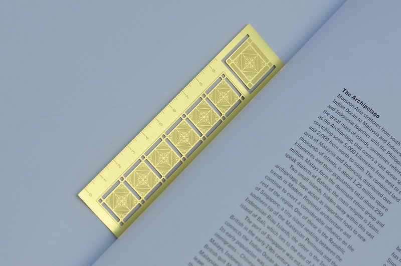 Old house window flower bookmark and tool ruler-heart flowers blooming - ที่คั่นหนังสือ - ทองแดงทองเหลือง สีทอง