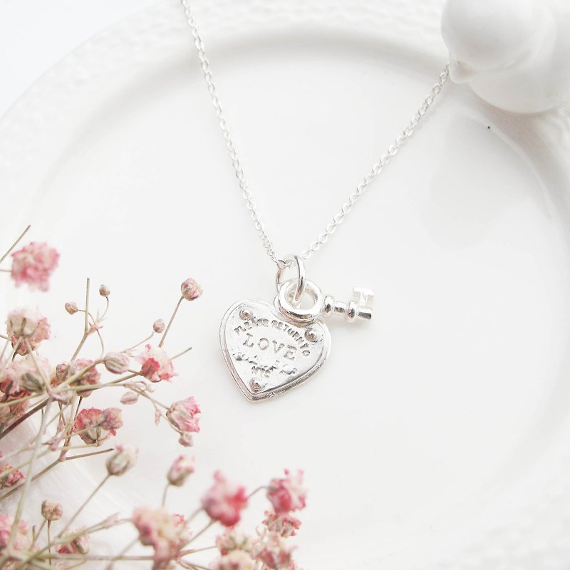 Big staff Taipa [exclusive selection] heart の key × sterling silver necklace - สร้อยคอ - เงินแท้ สีเงิน