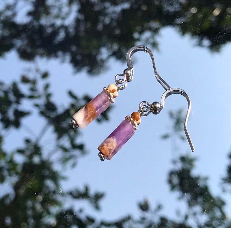 [Lost and find] natural stone flowers like amethyst earrings - Earrings & Clip-ons - Gemstone Purple
