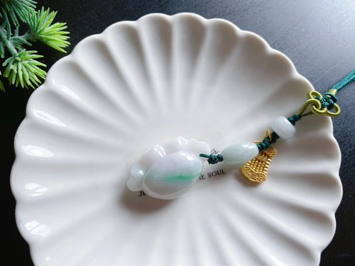 樂藏｜輕珠寶｜手作能量 天然緬甸玉 翡翠 手工雕 飄陽綠水餃 喜慶團圓 發大財 包掛