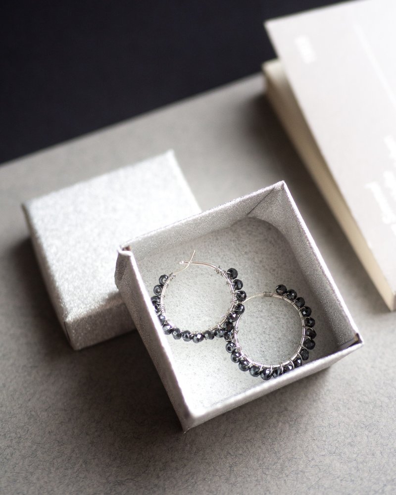 赤鐵礦圈形耳環，925銀，白羊座，天蠍座，獅子座水晶寶石 - 耳環/耳夾 - 寶石 黑色