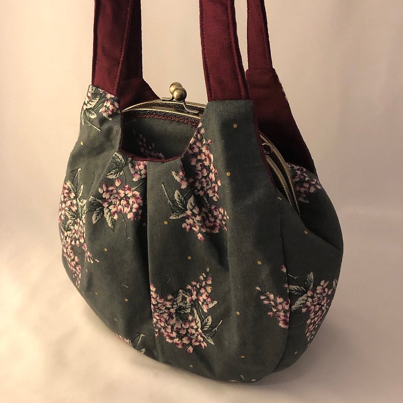 Kyoto cherry blossoms, ochre texture, three-layer gold bag - Handbags & Totes - Cotton & Hemp Green