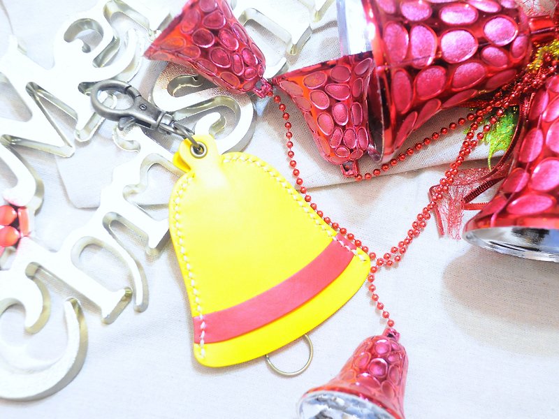 Christmas bell key bag well stitched leather material bag manual bag tail tooth key bag leather DIY - เครื่องหนัง - หนังแท้ สีเหลือง
