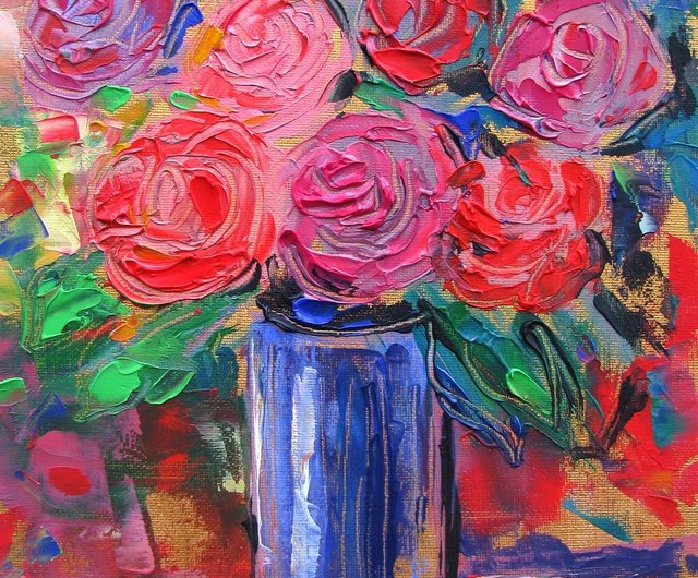 金色の背景の壁の装飾に描かれた抽象的なバラの花の厚塗りの油絵