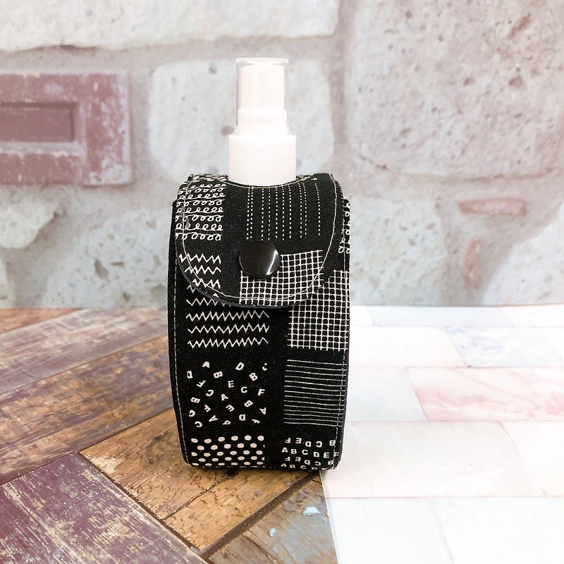Alcohol/Disinfectant Storage Bag with 100ml Bottle No. 2 Essential Anti-epidemic Items for Going Out-Black Barcode - กล่องเก็บของ - ผ้าฝ้าย/ผ้าลินิน สีดำ