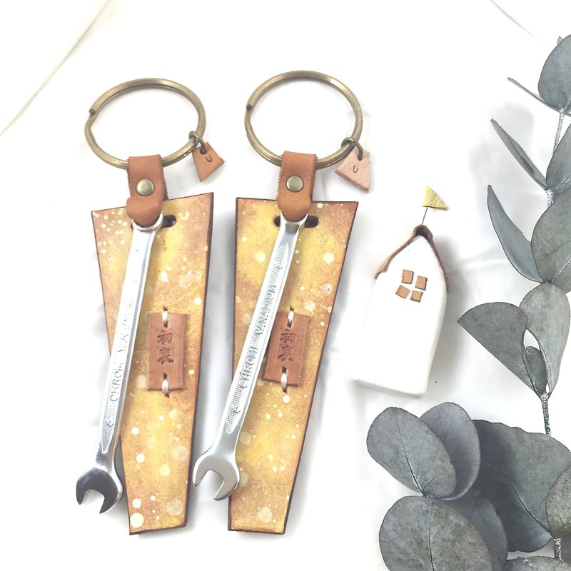 A pair of wrench | leather keychains - Initial dream - Yellow color - Keychains - Genuine Leather Yellow