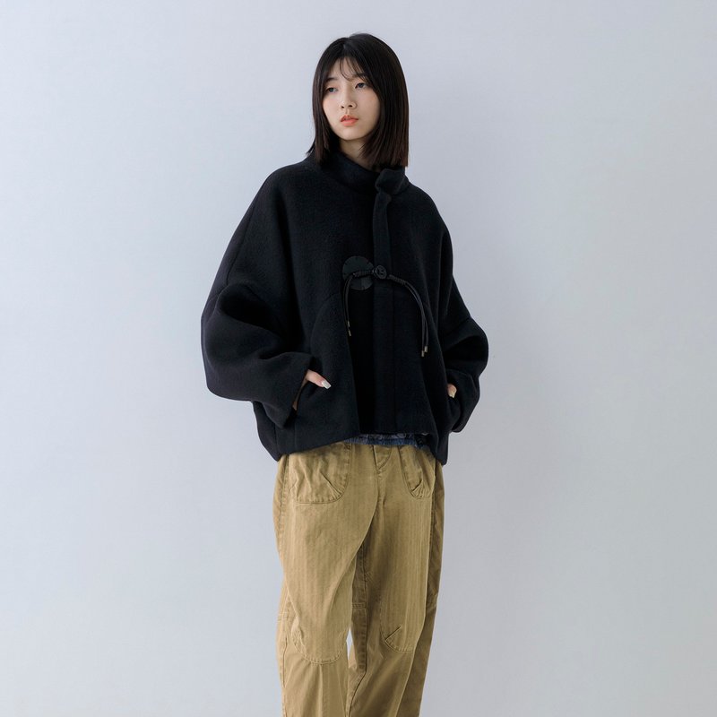 【アトリエお気に入り】静謐な東洋のチャイナボタン スタンドカラー ウールジャケット - ジャケット - その他の素材 ブラック