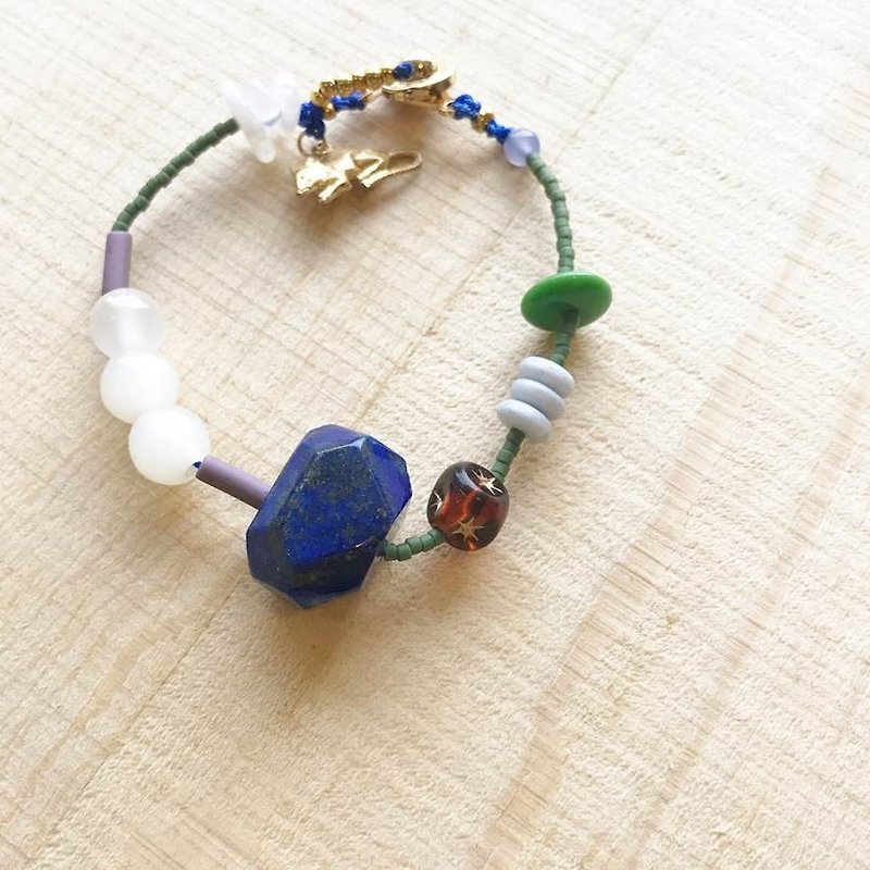 [Cat and Mice Beads Beads] bracelet collection - Natural Stone Series 004 (Lapis) - สร้อยข้อมือ - เครื่องเพชรพลอย หลากหลายสี