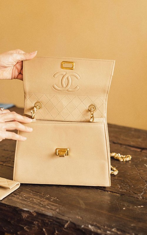 Antique Chanel 2.55 trapezoidal shoulder bag + CClogo small wallet