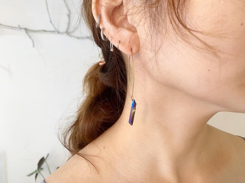 Galaxy Starry Sky Series_Sapphire Blue Quartz Ore Large Bronze Hook Earrings_Free Modification Clip - Earrings & Clip-ons - Crystal Blue