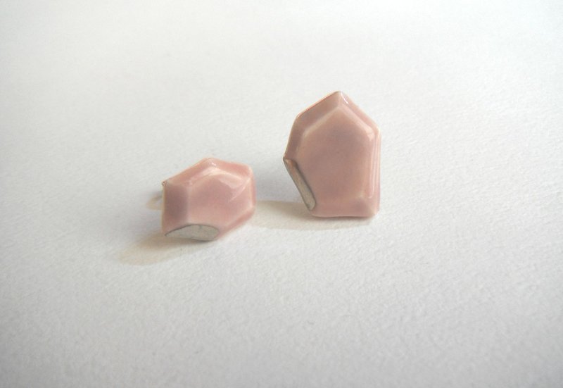 katachi pottery pierce (lavender pink) - Earrings & Clip-ons - Pottery 
