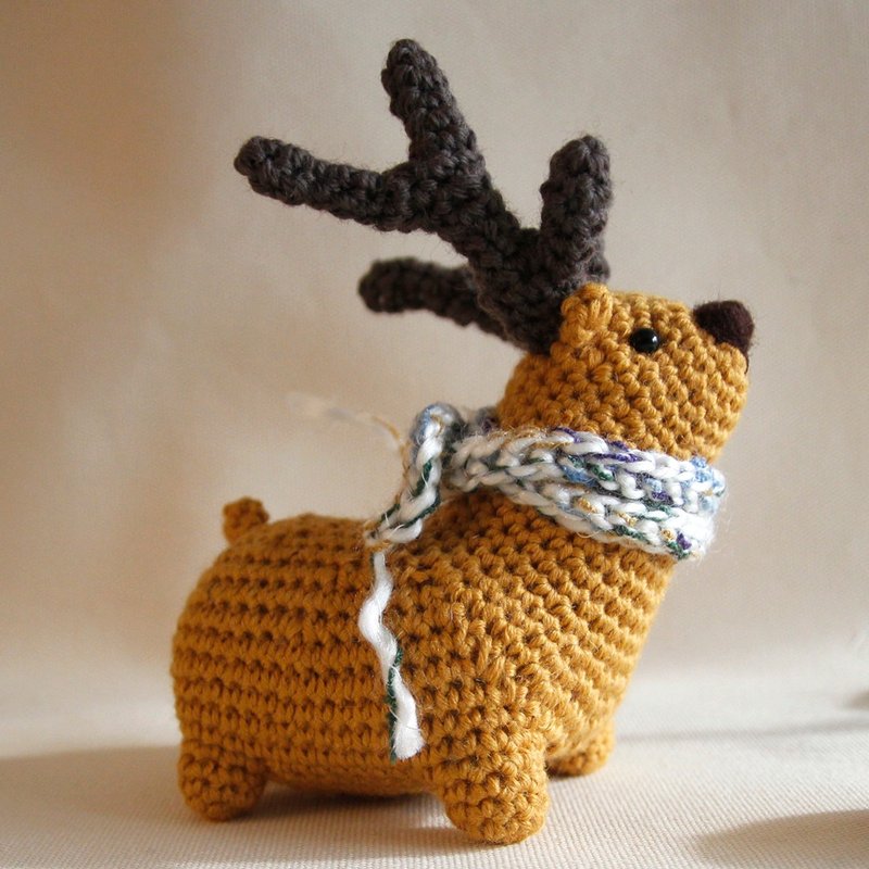 Yarn Doll, Handmade Toy, Corner Animal, Wool Felt, Embroidered Scarf Christmas Reindeer - Stuffed Dolls & Figurines - Other Materials Yellow