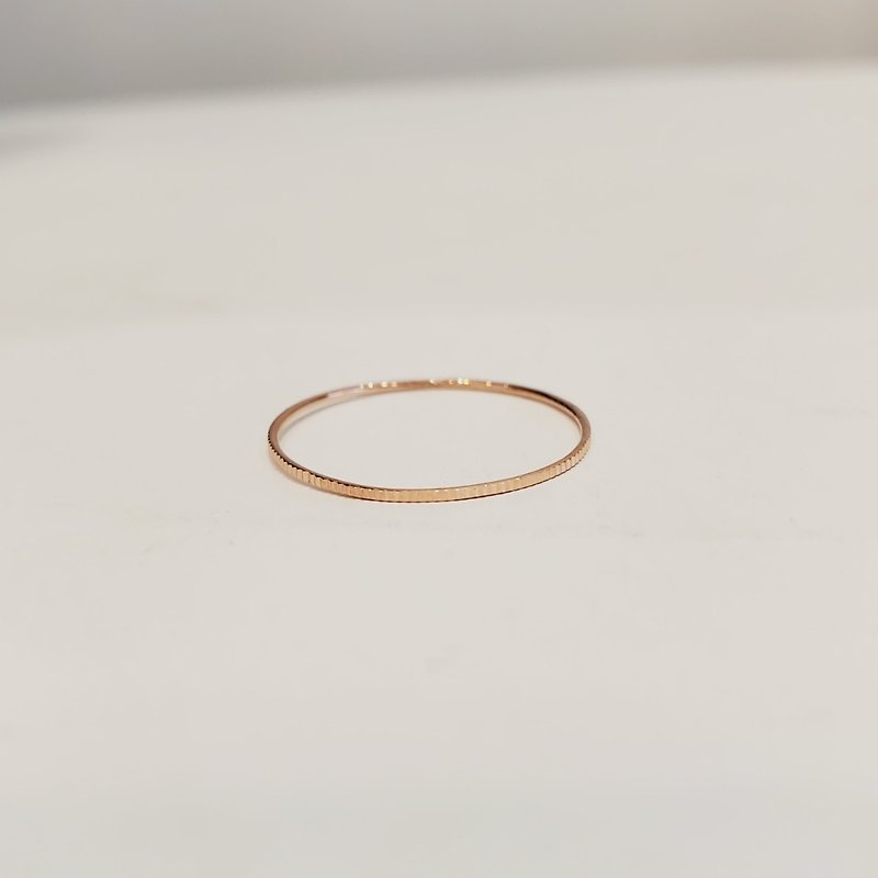 【戒指】14K玫瑰金線戒/直紋款/國際圍#9.5/售完絕版 - 戒指 - 貴金屬 金色