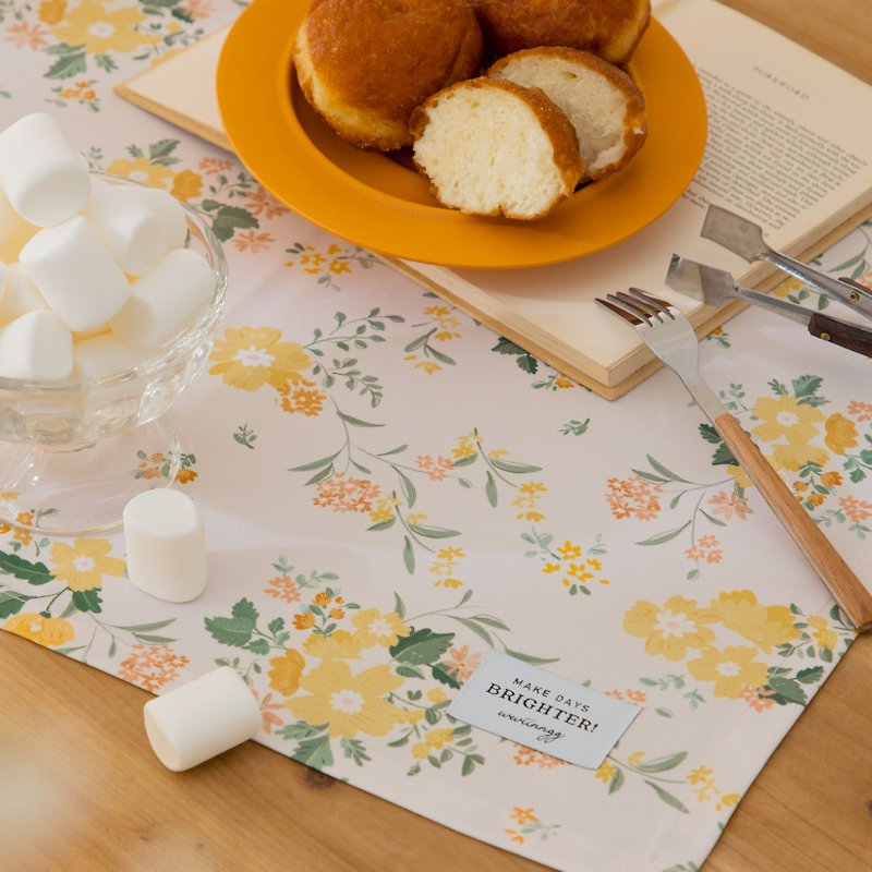 Water-repellent placemat – Afternoon Tea Little Yellow Flower - Place Mats & Dining Décor - Polyester Yellow