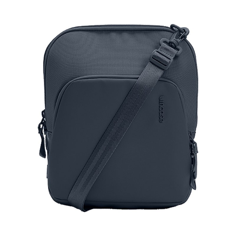 Incase A.R.C. Crossbody Bag PU防水塗層 斜背包 (海軍藍) - 側背包/斜背包 - 聚酯纖維 藍色