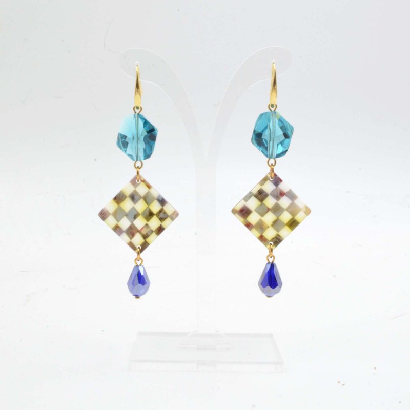 藍色施華洛不規則水晶石耳環  Blue Swarovski Crystal Earrings - 耳環/耳夾/耳骨夾 - 水晶 藍色