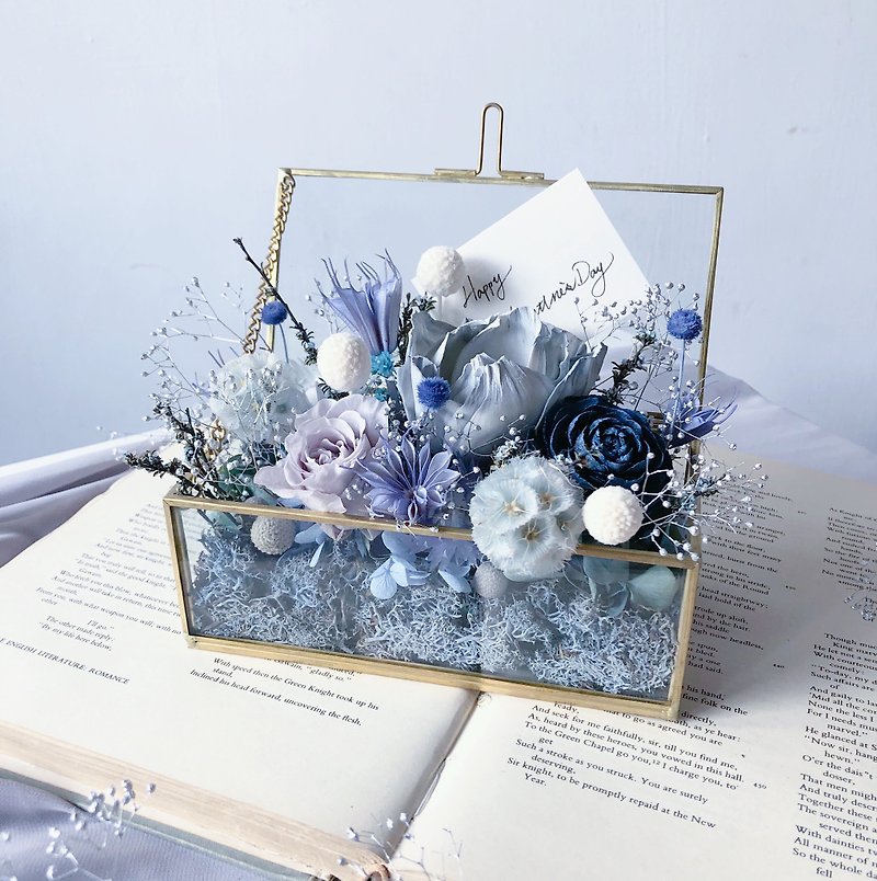 Starry Sky Preserved Flower Jewelry Box - ช่อดอกไม้แห้ง - พืช/ดอกไม้ สีน้ำเงิน