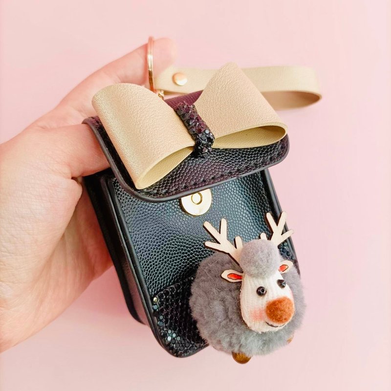 [Lucky Purple Baby] Gray cute big-eyed sheep handmade charm mini bag keychain - ตุ๊กตา - วัสดุอื่นๆ สีเทา