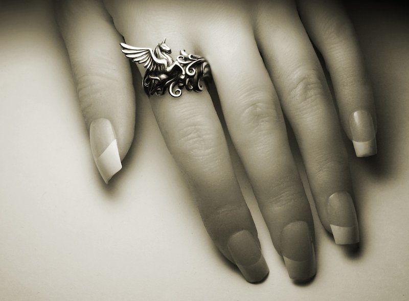 Unicorn Silver ring - แหวนทั่วไป - โลหะ สีเงิน