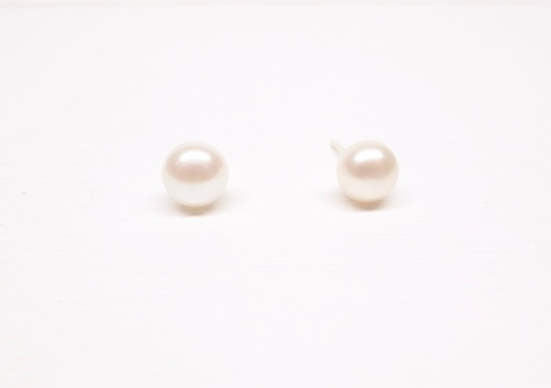 Ermao Silver【Pure White Natural Pearl 5mm Pure Silver Ear Pins】a pair - ต่างหู - โลหะ สีเงิน
