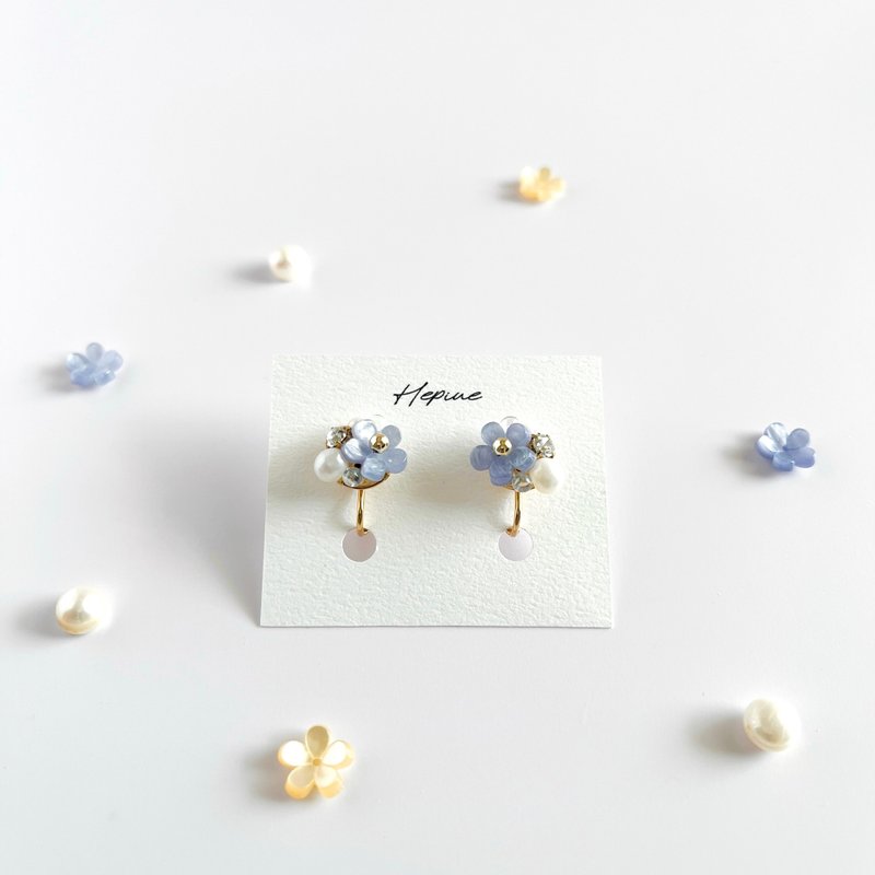 Tiny Charm (Blue): earring/pierce - 耳環/耳夾/耳骨夾 - 珍珠 藍色