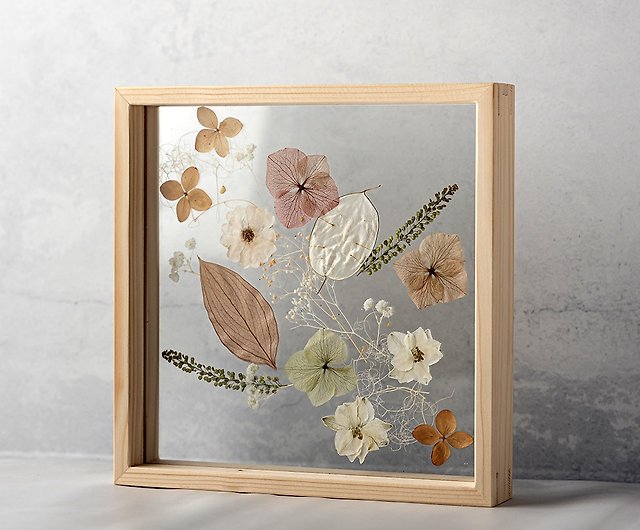 Small pressed flower hanging frame - Cosmos (4x6) — Bloom & Make | Flower  Preservation