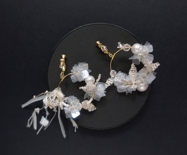 Kate Su Studio Snow Girl Hoop Earrings Shop Katesustudio Earrings Clip Ons Pinkoi