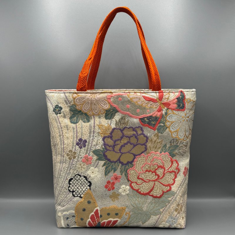 着物 帯 帯締め ハンドメイド トートバッグ リメイク ピンク 金 佐賀錦 花蝶文 正絹 - 手提包/手提袋 - 絲．絹 銀色