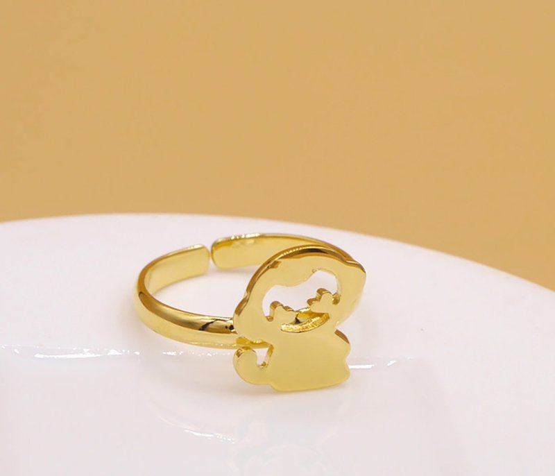 Handmade Little Monkey Ring - 18 K gold plated on brass - 戒指 - 其他金屬 金色