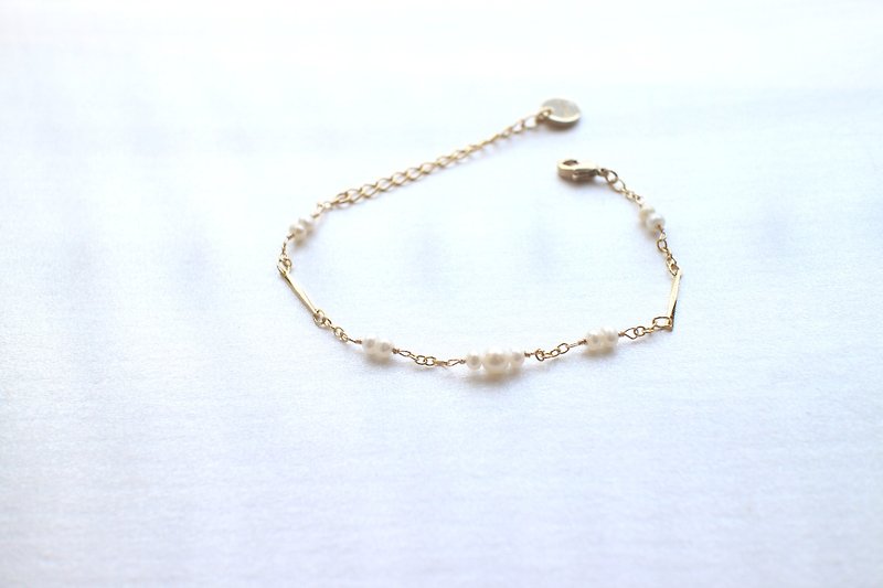 The rain of Greece- Pearl bracelet - Bracelets - Copper & Brass Gold