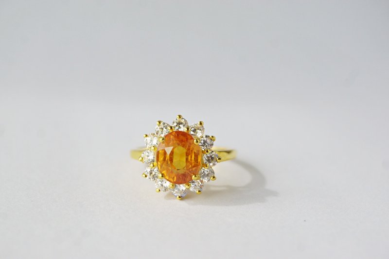 Natural Yellow Sapphire Ring Sterling Silver 925 with Gold Plated. - 戒指 - 純銀 黃色