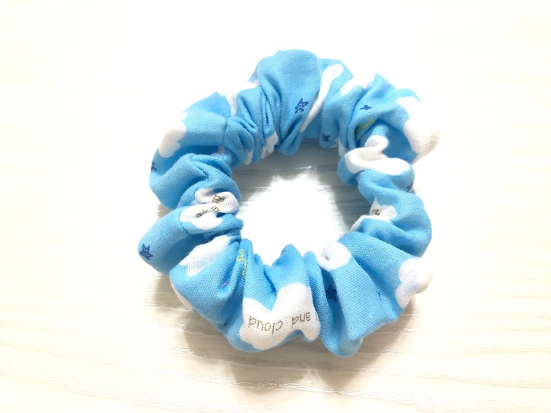 Japanese double yarn. Soft clouds / large intestine ring hair bundle. Donut hair bundle. Hair ring - เครื่องประดับผม - ผ้าฝ้าย/ผ้าลินิน สีน้ำเงิน