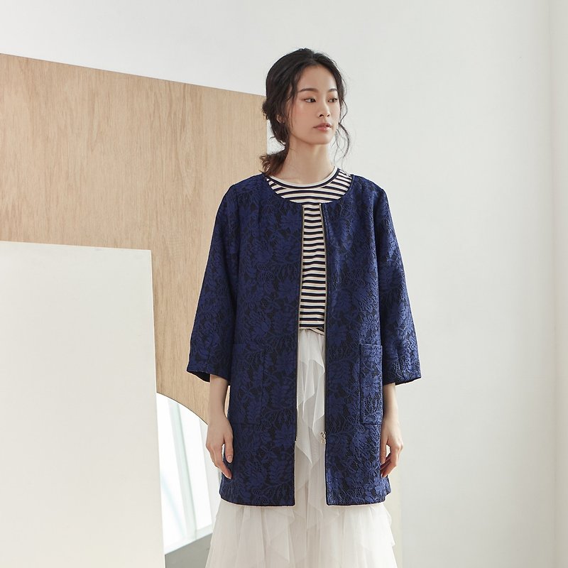 拉鏈蕾絲外套【CONTRAST卡偌詩】 - 外套/大衣 - 聚酯纖維 藍色