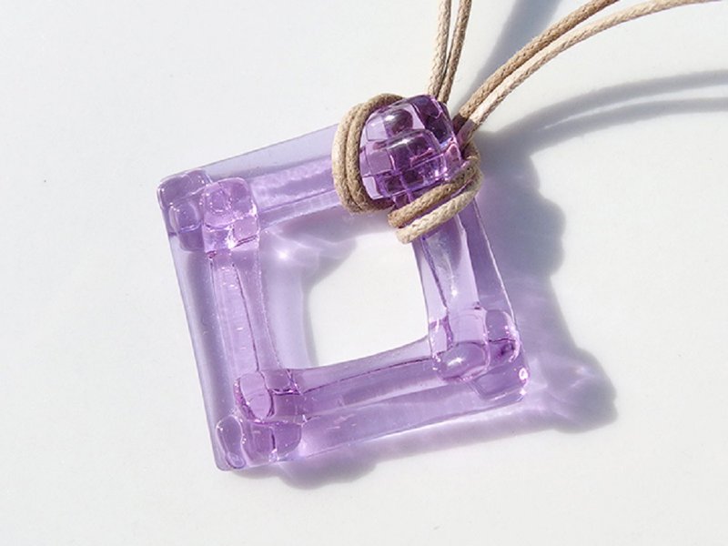 色が変わる彩重ねガラス(いろがさね【マジック】)ネックレス【大きさ選べます】【受注制作】 - 項鍊 - 玻璃 紫色