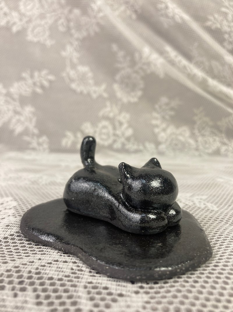 Lazy Cat Incense Holder - Fragrances - Pottery Black
