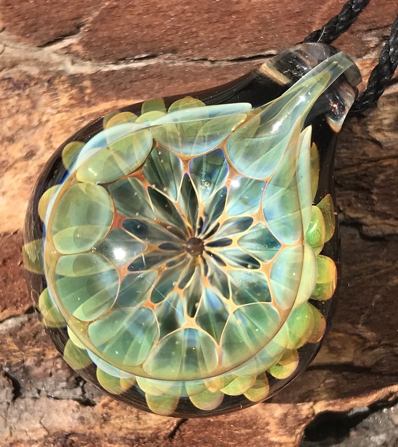 boroccus 3D geometric pattern borosilicate glass drop-shaped pendant - สร้อยคอ - แก้ว สีน้ำเงิน