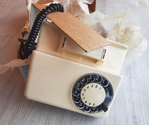 RetroRussia Tulipan vintage Poland telephone set - retro landline rotary dial phone 1989
