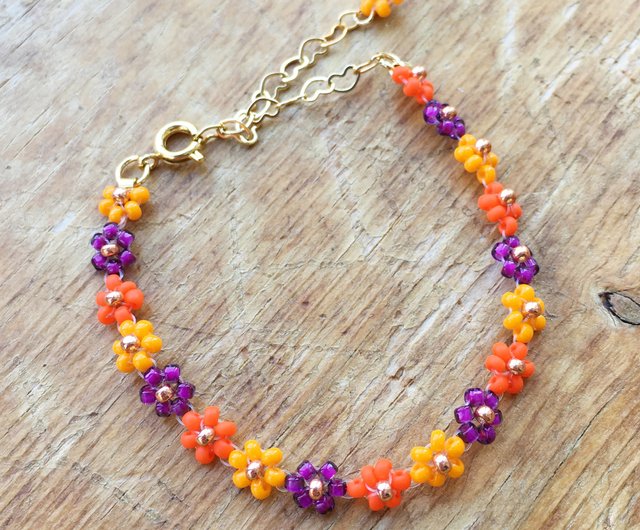 Orange flower bracelet Beaded bracelet Zig zag Autumn - Shop  IAmOdetteArtisan Bracelets - Pinkoi