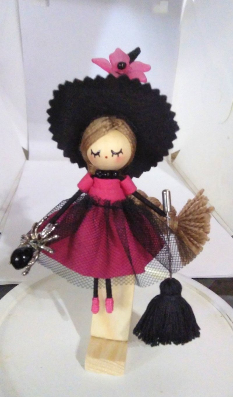 魔女のブローチ人形 - ブローチ - 木製 パープル