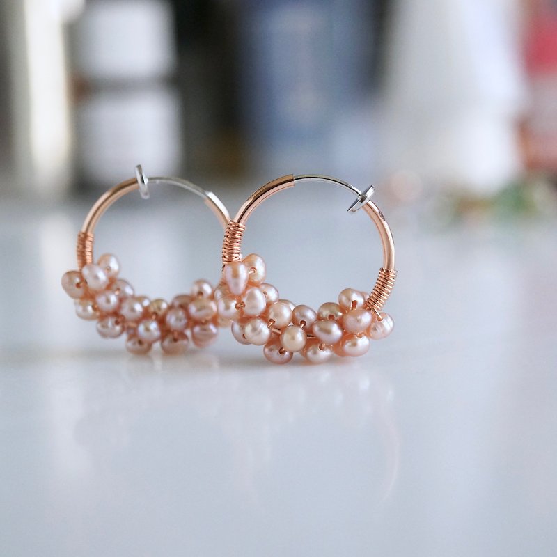 ITS-E107 [Gemstone Earrings, Small Pearls] Freshwater Pearl Circle Ear Clips Earrings/Auricular Earrings. - Earrings & Clip-ons - Pearl Gold